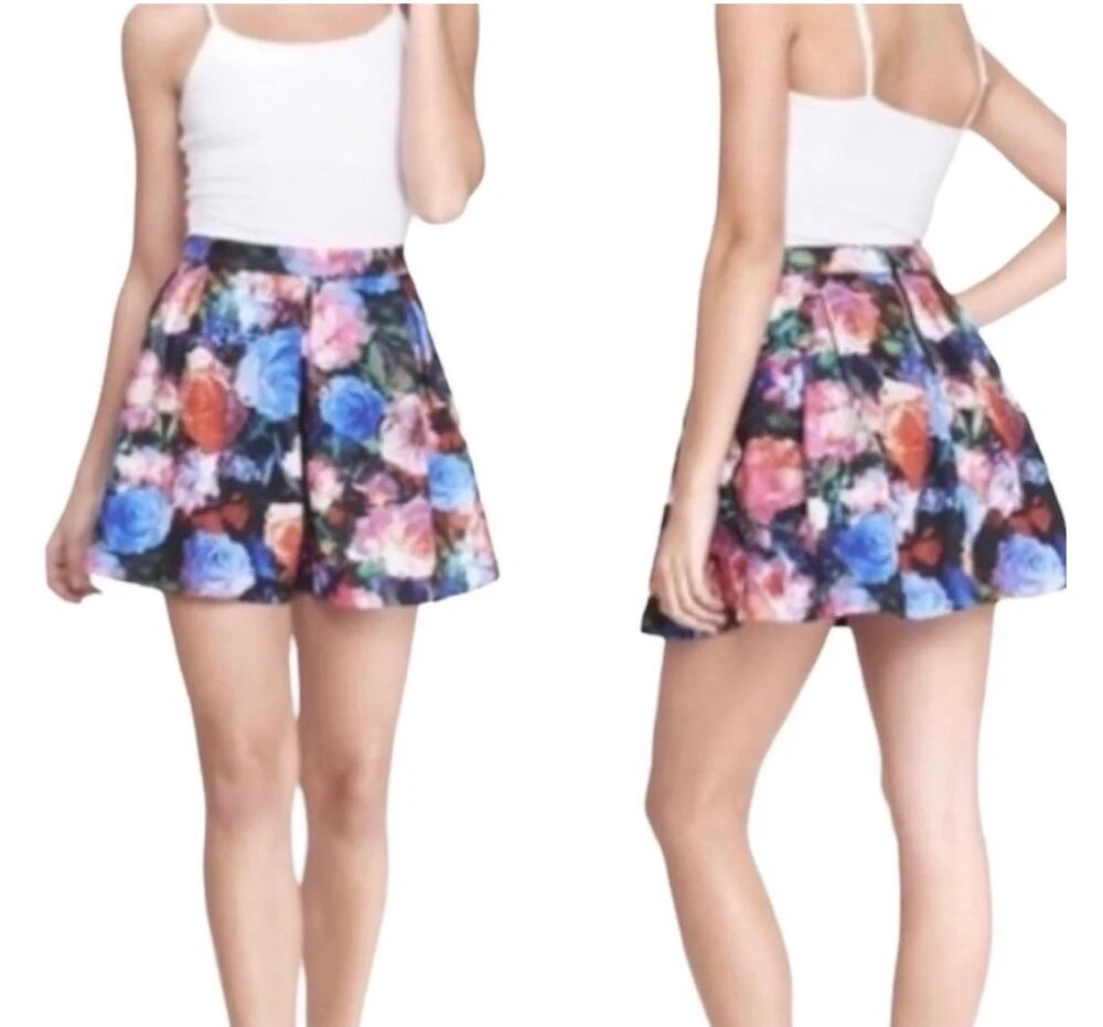 Express Ladies multicolor abstract floral pleated skirt, mini, exposed zipper, M